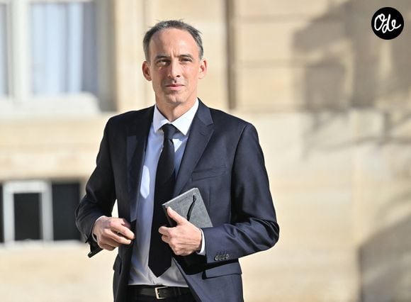 Raphaël Glucksmann, président de Place publique, à l'Elysée pour une réunion avec Emmanuel Macron, le 18 septembre 2026.

© Christian Liewig/Bestimage