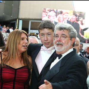 GEORGE LUCAS (GAUCHE) SA FILLE ET SON FILS) ET LA FILLE ADOPTIVE DE DICK RIVERS (DROITE) - 58 EME FESTIVAL DE CANNES 2005 - MONTEE DES MARCHES DU FILM "STAR WARS III, LA REVANCHE DES SITH" DE GEORGE LUCAS   Bestimage/Borde:Jacovides