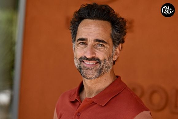 Florent Peyre assiste au tournoi de Roland-Garros 2025, le 30 mai 2025 à Paris, en France. Photo : ABACAPRESS.COM