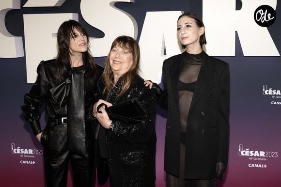 C'est la ville de naissance de sa mère et de sa grand-mère, Jane Birkin

Charlotte Gainsbourg, Jane Birkin et Alice Attal arrivent à la 48e cérémonie des César à l'Olympia, le 24 février 2023 à Paris, en France. Photo de David Niviere/ABACAPRESS.COM