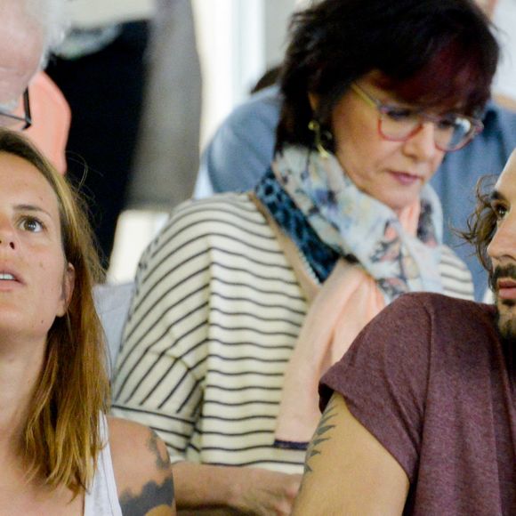 L'ancienne nageuse française Laure Manaudou et le musicien et chanteur français Jeremy Frerot assistent aux championnats de France de natation à Montpellier, France, le 3 avril 2016. Photo by Henri Szwarc/ABACAPRESS.COM