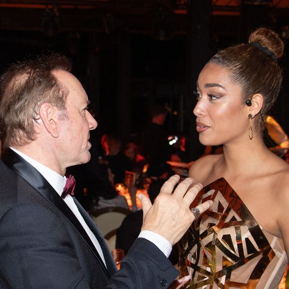 Tout Hollywood, ou presque, est au Festival de Cannes, cette année... Mais cette édition du rendez-vous du cinéma restera célèbre pour avoir marqué le retour inattendu d'un acteur...

Jade Chantelle et Kevin Spacey - Soirée de gala "Better World Fund" à l'hôtel Carlton lors du Festival International du Film de Cannes. © Lionel Urman/Bestimage