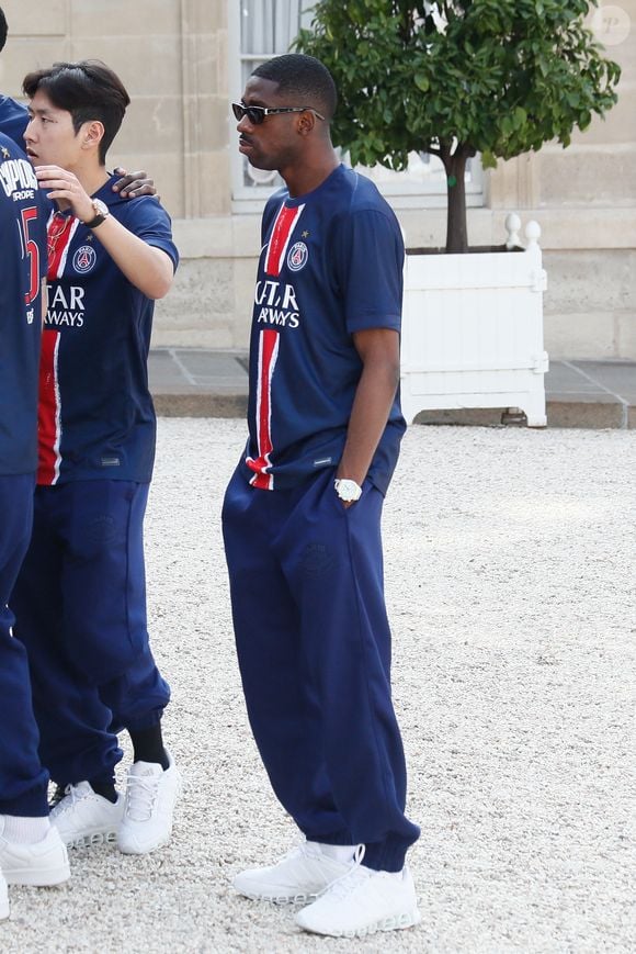 Ousmane Dembélé - Réception de l'équipe du Paris Saint-Germain (PSG) à l'occasion de leur titre de vainqueur de la Ligue des Champions 2024-2025 au palais de l'Elysée à Paris, France, le 01 juin 2025. © Christophe Clovis / Bestimage