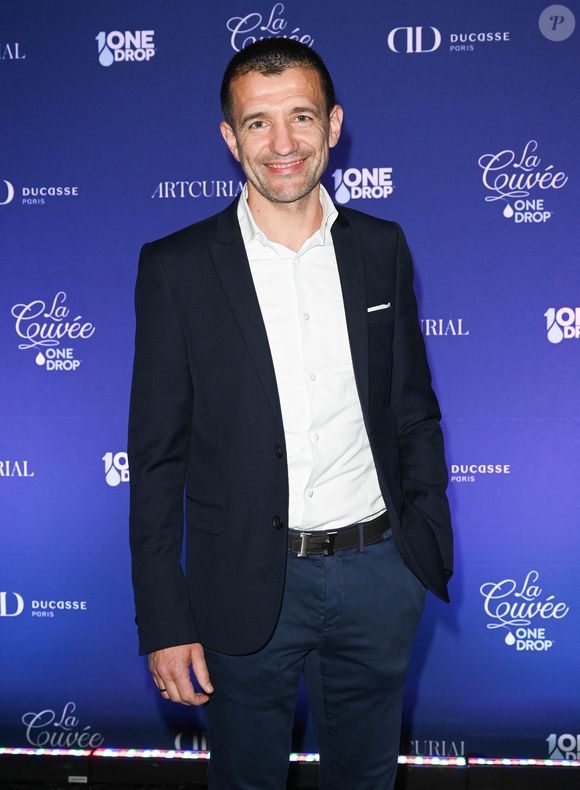 Lors d'une interview accordée au "Parisien", l'ancien international évoque sa nouvelle vie dans le négoce de vins.

Exclusif - Eric Carrière - 1er Dîner caritatif de la Fondation One Drop au Pavillon Dauphine à Paris le 19 novembre 2021. © COADIC GUIREC / BESTIMAGE