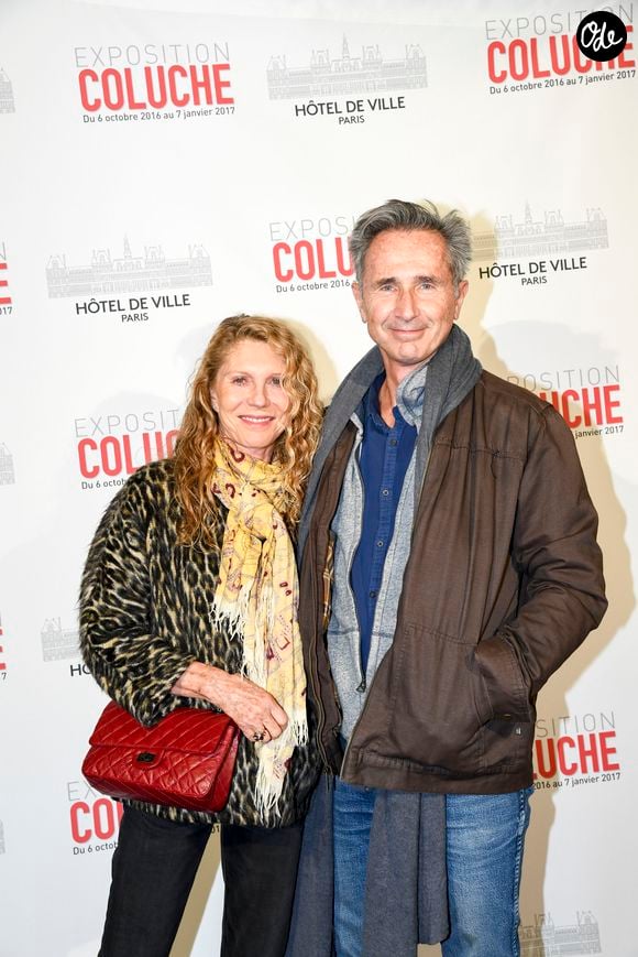Thierry Lhermitte et sa femme Hélène - Vernissage presse de l'exposition "Coluche" à l'Hôtel de Ville de Paris le 5 octobre 2016. © Pierre Perusseau/Bestimage