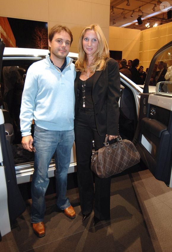 Romain Sardou et son épouse assistent à la soirée Rolls-Royce avant l'ouverture officielle du Mondial de l'Automobile, Porte de Versailles à Paris, France, le 28 septembre 2006. Photo Guibbaud-Gouhier/Abaca