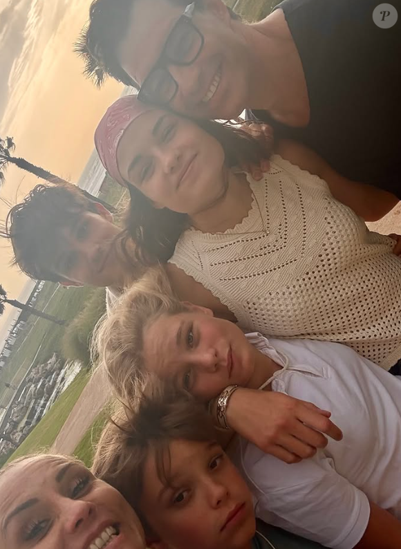 Elodie Gossuin et Bertrand Lacherie parents de deux paires de jumeaux : Rose et Jules ainsi que Joséphine et Léonard.
