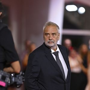 Luc Besson à la première de 'Father Joe' lors du 83ème Festival International du Film de Venise (Mostra), à Venise, Italie, le 6 septembre 2026. © Pierre Perusseau/Bestimage