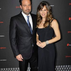 Ben Affleck et Jennifer Garner (robe Calvin Klein, bijoux Bulgari) - 2ème édition de la soirée "Save the Children Illumination Gala" à New York le 19 novembre 2014.