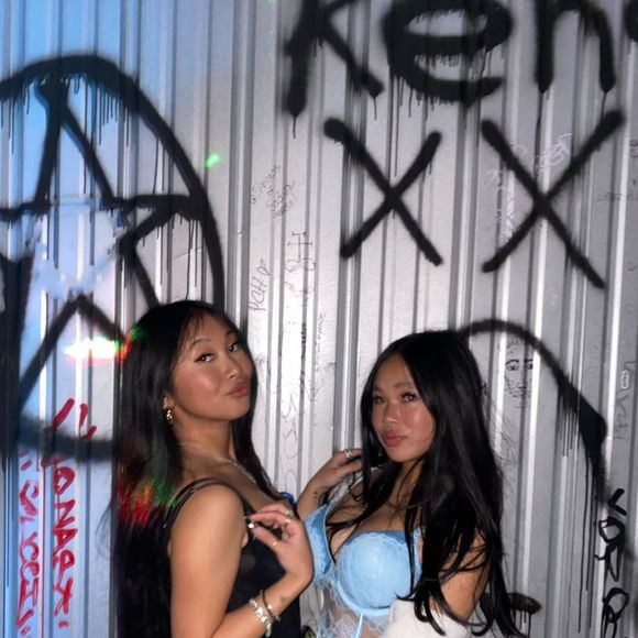 Instagram des sœurs Jade et Joy Hallyday.