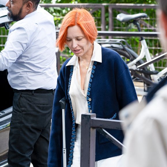 Exclusif - La chanteuse canadienne Natasha St-Pier arrive à l'enregistrement de l'émission "Vivement dimanche" à Paris, France, le 9 septembre 2025, et diffusée le 12 octobre 2025 sur France 3. © Jonathan Jacob/Bestimage