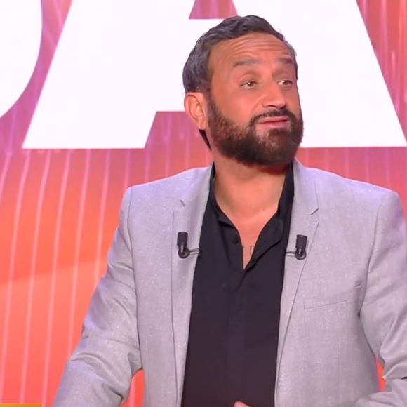Cyril Hanouna donne des nouvelles de Valérie Bénaïm dans "Touche pas à mon poste", C8