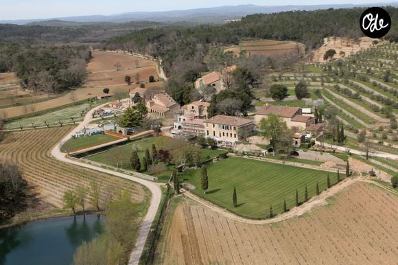 Exclusif - Le domaine de Miraval, propriété d'Angelina Jolie et Brad Pitt, en travaux. Avril 2011. © Agence / Bestimage