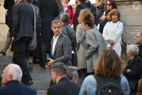 Paul Belmondo à la cérémonie d'enterrement de l'actrice italo-française Claudia Cardinale à l'église Saint-Roch à Paris, France, le 30 septembre 2025. Claudia Cardinale, décédée le 23 septembre à l'âge de 87 ans, a eu une carrière longue de six décennies, et a été dirigée par de grands acteurs tels que Federico Fellini et Luchino Visconti. Photo par Julien Reynaud/APS-Medias/ABACAPRESS.COM