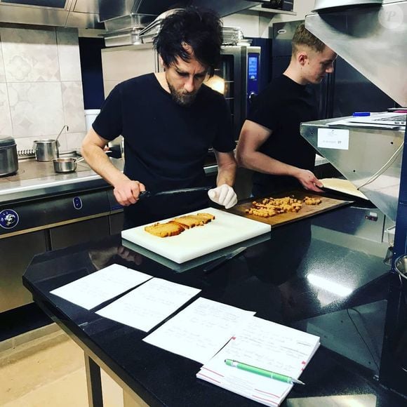 Olivier Streiff, ancien candidat de "Top Chef", a bien changé depuis sa participation au concours culinaire de M6.