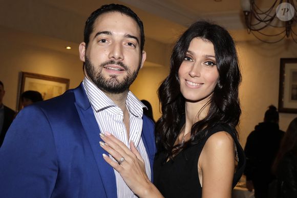 Exclusif - Sophie Vouzelaud et son compagnon - Sortie du livre du Youtubeur Sam Zirah "Pour devenir qui je suis" à la Villa Beaumarchais à Paris. Le 5 novembre 2019
© Cédric Perrin / Bestimage
