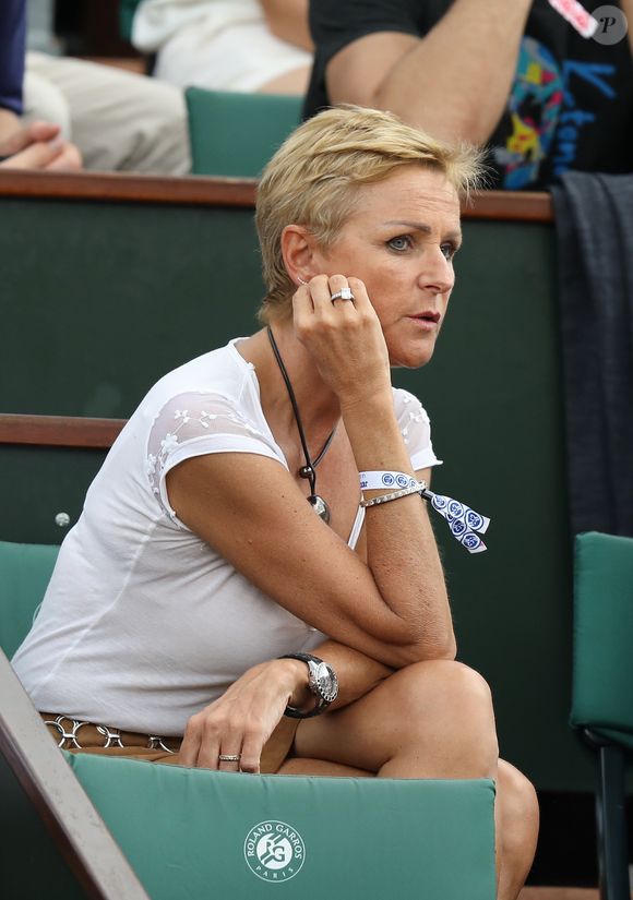 Karin Renier dans les tribunes des internationaux de Roland Garros - jour 5 - à Paris, France, le 31 mai 2018. © Cyril Moreau - Dominique Jacovides/Bestimage