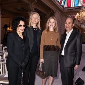 Bianca Jagger, Delphine Arnault, Natalia Vodianova, Xavier Niel - La créatrice S.McCartney est faite Chevalier de la Légion d'honneur par le président français E.Macron au palais de l'Elysée à Paris, le 5 mars 2026, lors de la Fashion Week à Paris. Cette distinction salue son parcours ainsi que son engagement dans l'univers de la création et de la mode.

BFA.com / Backgrid USA / Bestimage