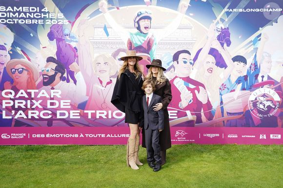 Sophie Thalmann-Soumillon, Charlie Soumillon, Robin Soumillon - 104ème édition du Qatar Prix de l’Arc de Triomphe à l'hippodrome Paris Longchamp le 5 octobre 2025. © Anne-Sophie Guebey/Bestimage