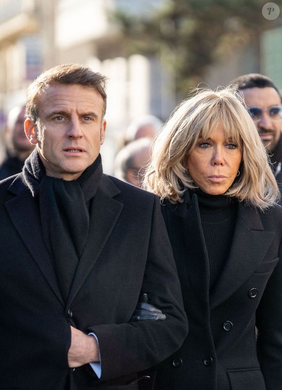 Le président de la République Emmanuel Macron et la Première dame Brigitte Macron lors du 10e anniversaire de l'attentat de Charlie Hebdo à Paris le 7 janvier 2025. © Alexis Jumeau/Pool/Bestimage