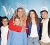 Un choix qu’elle assume totalement, même s’il a longtemps été critiqué. 

Elodie Gossuin avec son mari Bertrand Lacherie et leurs enfants - Première du film Disney "Vaiana 2" au Grand Rex à Paris le 23 novembre 2024. © Coadic Guirec/Bestimage