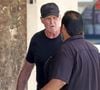 Très marqué par la disparition de la mère de ses deux filles, on ne sait pas encore s'il aura un rôle dans le reboot de la série emblématique des années 80
David Hasselhoff en train de se rendre à une réunion à Los Angeles Backgrid USA / Bestimage







David a également fait savoir ce que sa femme Haley Roberts est dans son contact téléphonique : "Wife For Life" (Femme pour la vie).



En photo : David Hasslehoff