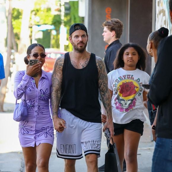 Exclusif - Christina Milian fait du shopping avec sa fille Violet et son mari Matt Pokora (M. Pokora) à Los Angeles le 6 avril 2022.  @Backgrid USA / Bestimage
