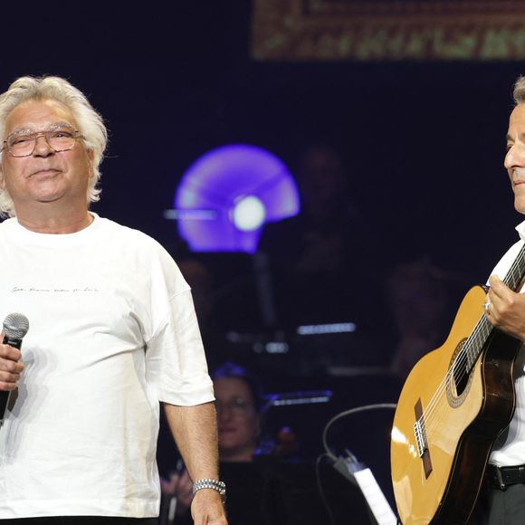 Exclusif - Nicolas Reyes et Chico Bouchikhi - Chico & The Gypsies célèbrent 45 ans de carrière au Palais des Congrès avec un concert symphonique inédit le 24 mai 2025. Portés par 80 musiciens et des invités prestigieux, leurs tubes cultes ont résonné dans une version grandiose, entre rumba, flamenco et symphonie.
© Guirec Coadic / Bestimage