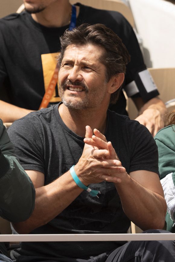 Bixente Lizarazu est un sportif dans l'âme.

Bixente Lizarazu dans les tribunes lors des Internationaux de France de Tennis de Roland Garros 2025. Paris,

© Jacovides / Moreau / Bestimage