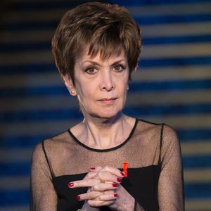 Et de donner des détails : "Elle avait beaucoup maigri, c’était vraiment un petit oiseau".

Exclusif - Catherine Laborde - Backstage de l'enregistrement de l'émission "La télé chante pour le Sidaction" aux Folies Bergère à Paris. L'émission sera diffusée sur France 2 le 28 mars