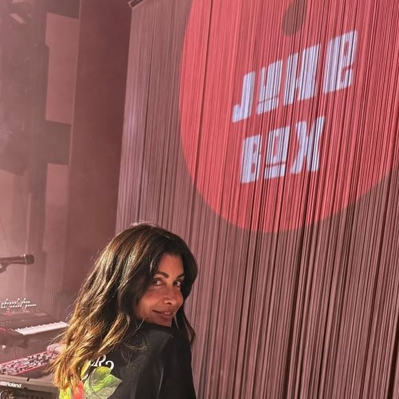 Instagram @jeniferofficiel