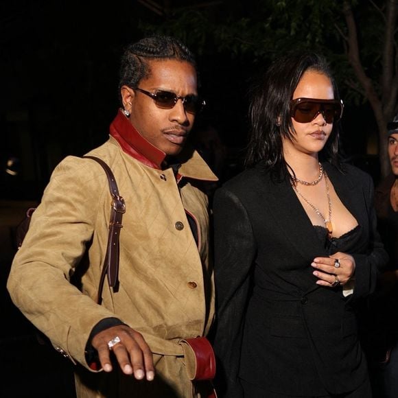 grâce à toutes ses actions concrètes et impactantes, Rihanna figure désormais parmi les 100 personnalités philanthropes du prestigieux magazine Time. Une belle consécration.

EXCLUSIF New York, NY Le couple de superstars A$AP Rocky et Rihanna célèbrent la fête des mères en sortant au restaurant Cucina Alba à New York.



Sur la photo : A$AP Rocky, Rihanna