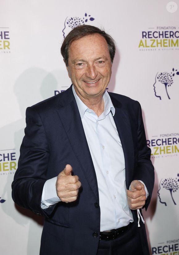 Michel-Édouard Leclerc - Photocall du XVème gala pour la Fondation Recherche Alzheimer à l'Olympia à Paris le 14 mars 2022. Sous la direction artistique de P. Souchon, des grands noms de la chanson française se mobilisent autour d'un concert sur le thème " 2 générations chantent pour la 3ème". L'intégralité des bénéfices de cette soirée servira à financer la recherche sur la maladie d'Alzheimer. © Photo Marc Ausset-Lacroix/Bestimage