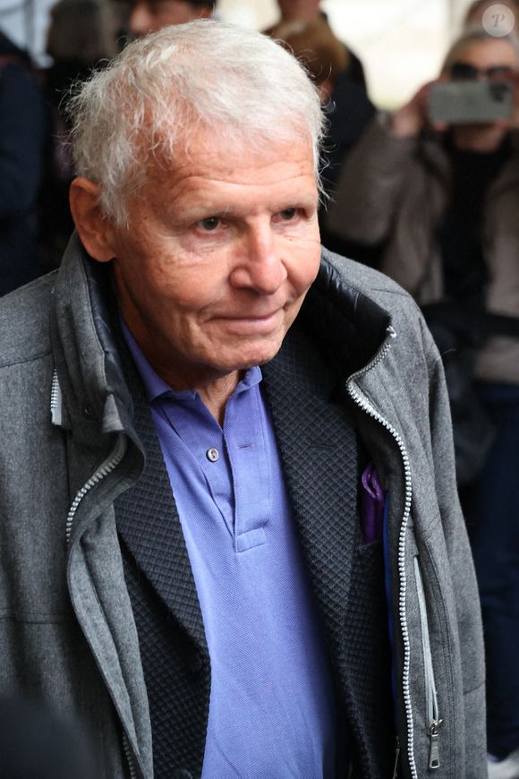 Patrick Poivre d'Arvor lors de la cérémonie d'enterrement de Frédéric Mitterrand à l'église Saint-Thomas d'Aquin à Paris, France, le 26 mars 2024. Photo par Nasser Berzane/ABACAPRESS.COM
