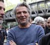 Et il s'est dévoilé depuis une chambre d'hôpital.
Yvan Le Bolloc'h - Manifestation après que les syndicats CGT et FO ont appelé à une grève nationale pour une augmentation des salaires, et contre la réquisition par le gouvernement des raffineries de carburant pour forcer certains grévistes à rouvrir des dépôts de carburant. © Stéphane Lemouton/Bestimage