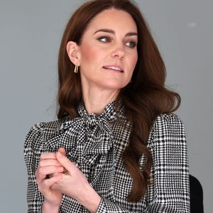 Un cliché pris par son jeune fils Louis, 6 ans. Ce dernier semble donc mordu de photo, passion que Kate Middleton a elle-même héritée de son grand-père paternel Peter.

Catherine (Kate) Middleton, princesse de Galles visite Tŷ Hafan, un hospital pour enfants qui soutient les familles du Pays de Galles pour garantir que les enfants atteints de maladies réduisant l'espérance de vie vivent une vie épanouissante, à Sully, Cardiff, Royaume-Uni, le 30 janvier 2025.
Julien Burton / Bestimage