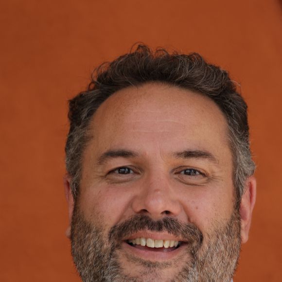 Bruce Toussaint au Village pendant les Internationaux de France 2025 à Roland Garros le 30 mai 2025 à Paris, France. Photo par Nasser Berzane/ABACAPRESS.COM