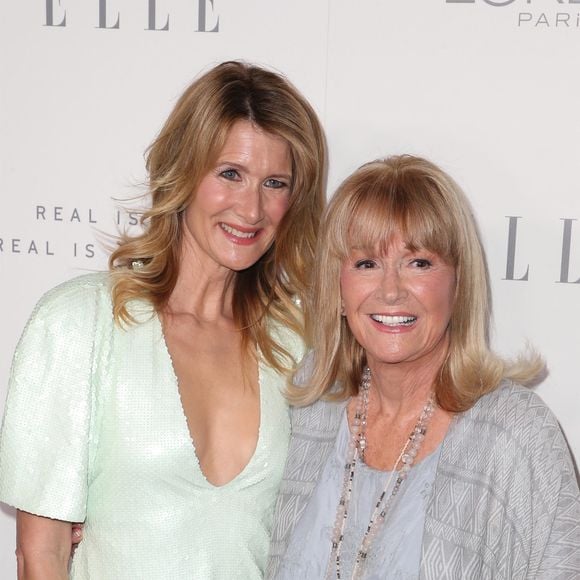 Diane Ladd et Laura Dern à Beverly Hills.

Photo : Backgrid USA / Bestimage



Pictured: Diane Ladd, Laura Dern