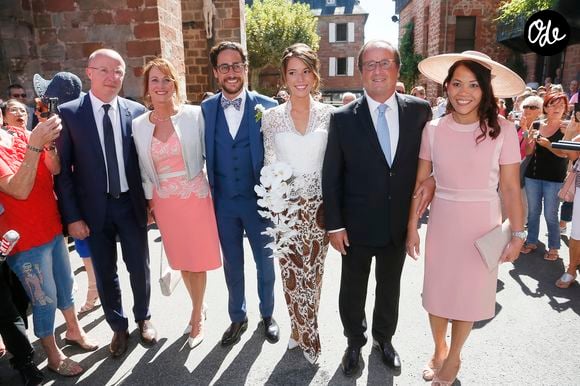 partage un souvenir précieux de son mariage en Corrèze. 

François Hollande, Ségolène Royal et les parents de la mariée - Mariage de Thomas Hollande et de la journaliste Emilie Broussouloux à la mairie à Meyssac en Corrèze près de Brive, ville d'Emiie. Le 8 Septembre 2018. © Patrick Bernard-Guillaume Collet / Bestimage