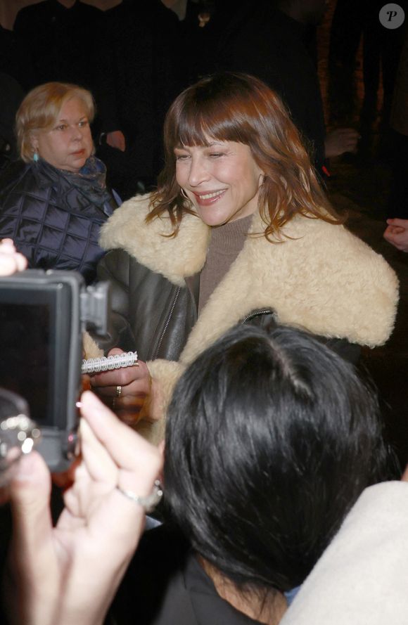 Sophie Marceau - Les célébrités au défilé Jacquemus "Collection Homme Prêt-à-Porter Automne/Hiver 2026-2027" lors de la Fashion Week de Paris, le 25 janvier 2026

© Christophe Aubert / Bestimage