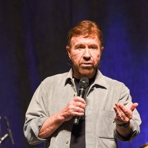 Il était père de cinq enfants, issus de deux mariages et d'une liaison passée.

Chuck Norris au "Wizard World Comic Con" à Philadelphie, le 3 juin 2017.
© Ricky Fitchett via Zuma Press/Bestimage