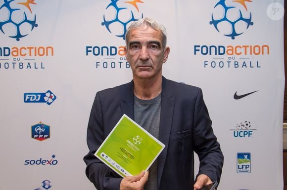 Raymond Domenech lors de la conférence de lancement du Fondaction du football au siège de la Fédération Française de Football à Paris, le 2 octobre 2014.
©LIONEL URMAN  / BESTIMAGE