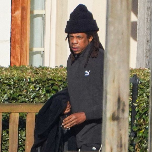 Exclusif - Jay Z et le directeur général du label américain Roc Nation Jay Brown fêtent leur anniversaire dans l'hôtel 5 étoiles privatisé "Les Sources de Caudalie" avec ses amis Kris Jenner, Ellen Pompeo, Beyonce,  Rihanna, à Martillac près de Bordeaux, France, le 3 décembre 2023.