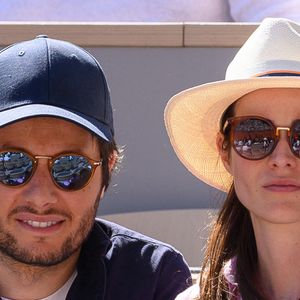 Vianney et son épouse Catherine Robert dans les tribunes de Roland Garros 2022 le 2 juin 2022 à Paris, France. Photo by Laurent Zabulon/ABACAPRESS.COM