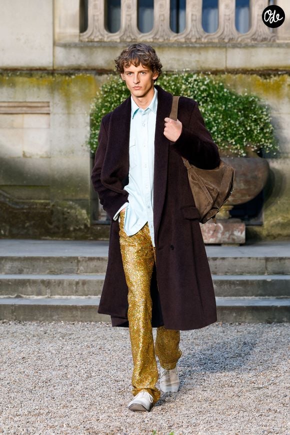 Défilé de mode Dior Homme Prêt à Porter Collection Homme Printemps/Été 2027 lors de la Fashion Week de Paris, France, le 24 juin 2026. © Bestimage