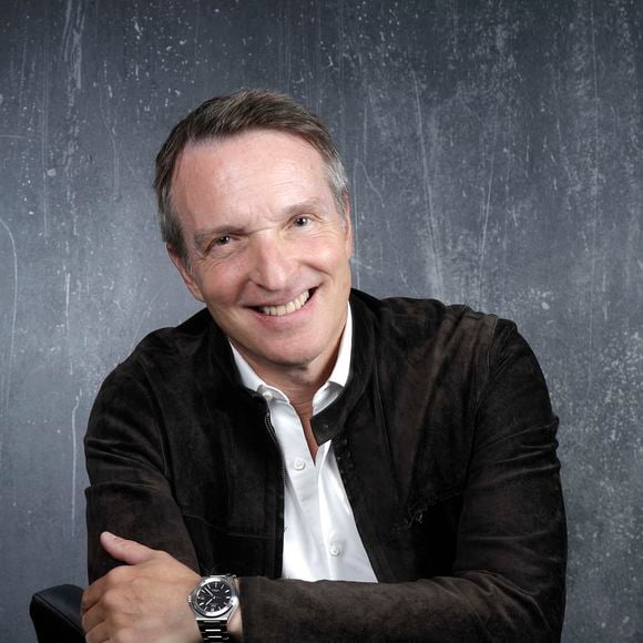 Exclusif - Portrait de Stéphane Rotenberg à Paris, le 15 mai 2025.
© Cédric Perrin/Bestimage