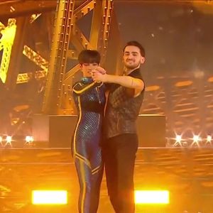 Nino Mosa et Eve Gilles lors de leur premier prime de "Danse avec les stars", le 14 février 2025, sur TF1