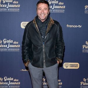 Exclusif - No Web - Bernard Montiel au photocall du "Gala des pièces jaunes, le concert événement" à La Défense Arena à Nanterre le 23 janvier 2025. Le gala des Pièces Jaunes 2025 sera diffusé le 28 janvier, sur France 2 et sur la plateforme France.Tv.

© Jacovides / Moreau / Bestimage