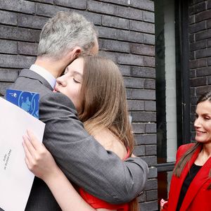 Le roi Felipe VI et la reine Letizia d'Espagne accompagnent l'infante Sofia lors de sa remise de diplômes à l'UWC Atlantic College le 24 mai 2025

Casa SM El Rey/Agence-Bestimage