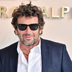 Patrick Bruel au défilé Tamara Ralph dans le cadre de la Semaine de la Haute Couture à Paris, France, le 7 juillet 2025. Photo par Julien Reynaud/APS-Medias/ABACAPRESS.COM